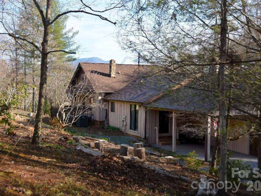 2305 Airport Road, Marion, NC 28752.  MLS# CAR4360278, YatesRealty ID 19105. 