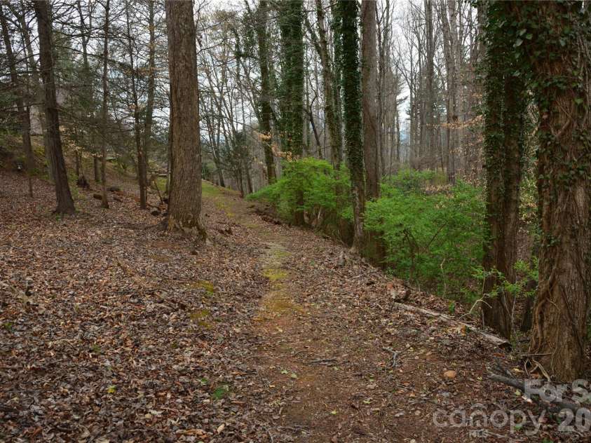 2305 Airport Road, Marion, NC 28752.  MLS# CAR4360278, YatesRealty ID 19105. 