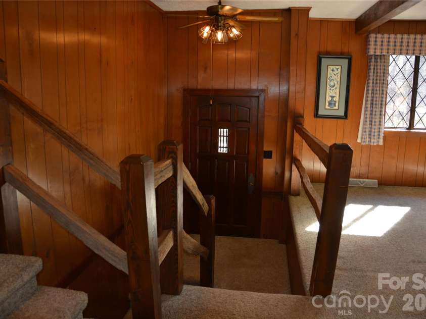 2305 Airport Road, Marion, NC 28752.  MLS# CAR4360278, YatesRealty ID 19105. 