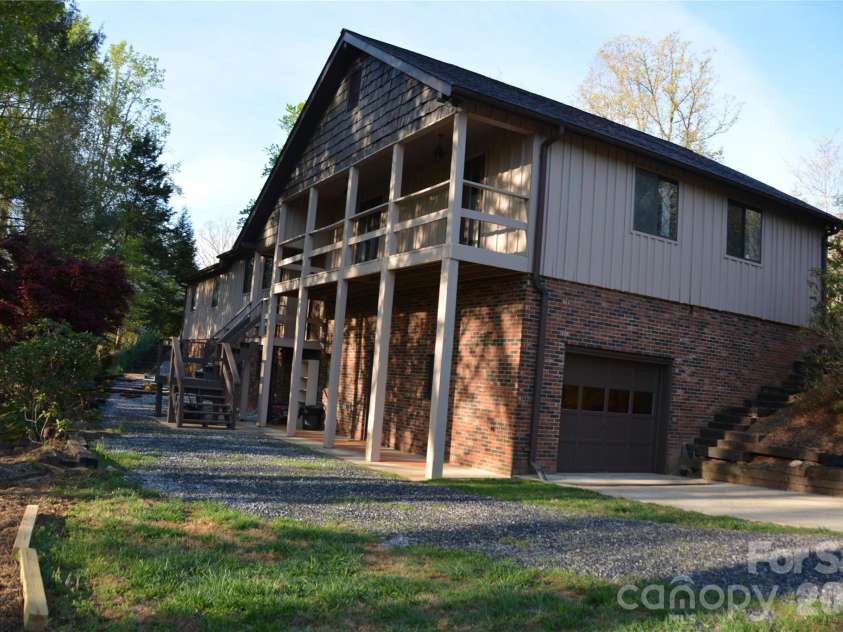 2305 Airport Road, Marion, NC 28752.  MLS# CAR4360278, YatesRealty ID 19105. 