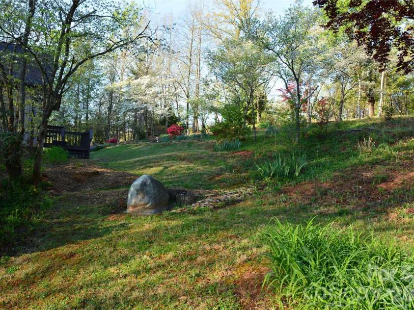 2305 Airport Road, Marion, NC 28752.  MLS# CAR4360278, YatesRealty ID 19105. 