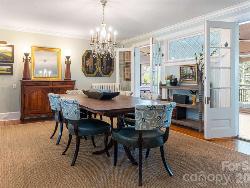 81 Edgemont Road, Asheville, NC 28801.  MLS# CAR4365917, YatesRealty ID 19107. 