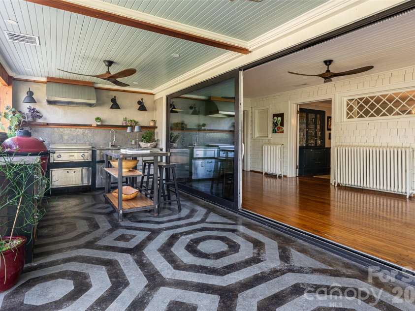81 Edgemont Road, Asheville, NC 28801.  MLS# CAR4365917, YatesRealty ID 19107. Outdoor Kitchen