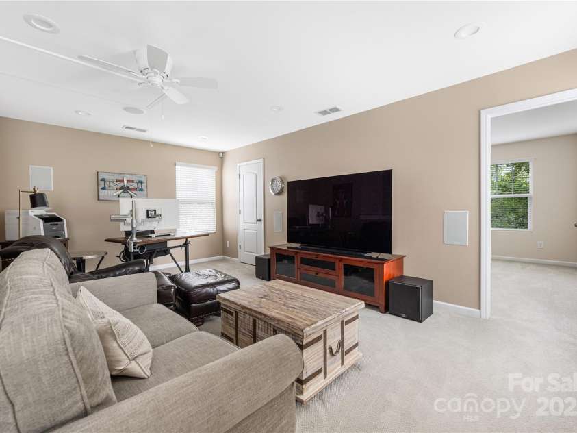 13107 Heath Grove Drive, Huntersville, NC 28078.  MLS# CAR4259470, YatesRealty ID 19108. 