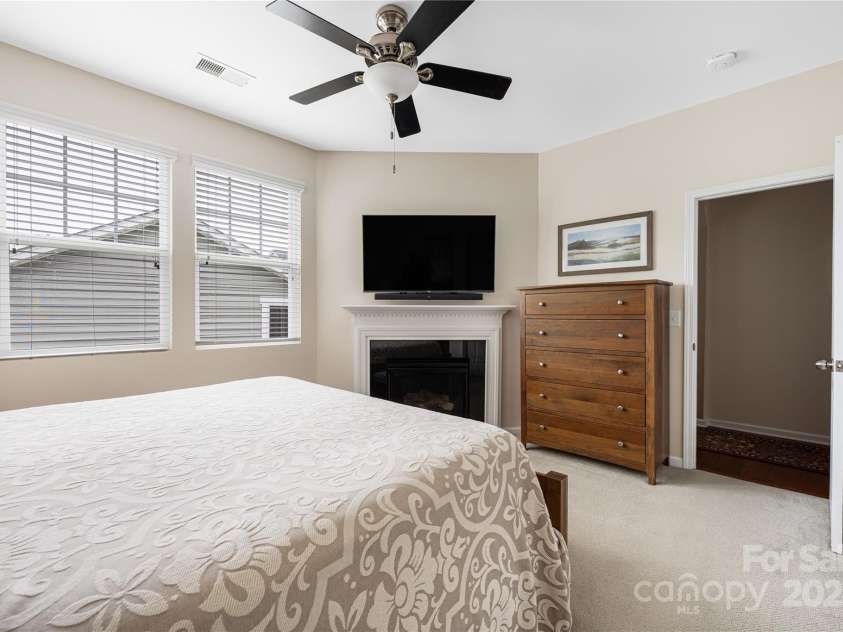 13107 Heath Grove Drive, Huntersville, NC 28078.  MLS# CAR4259470, YatesRealty ID 19108. 