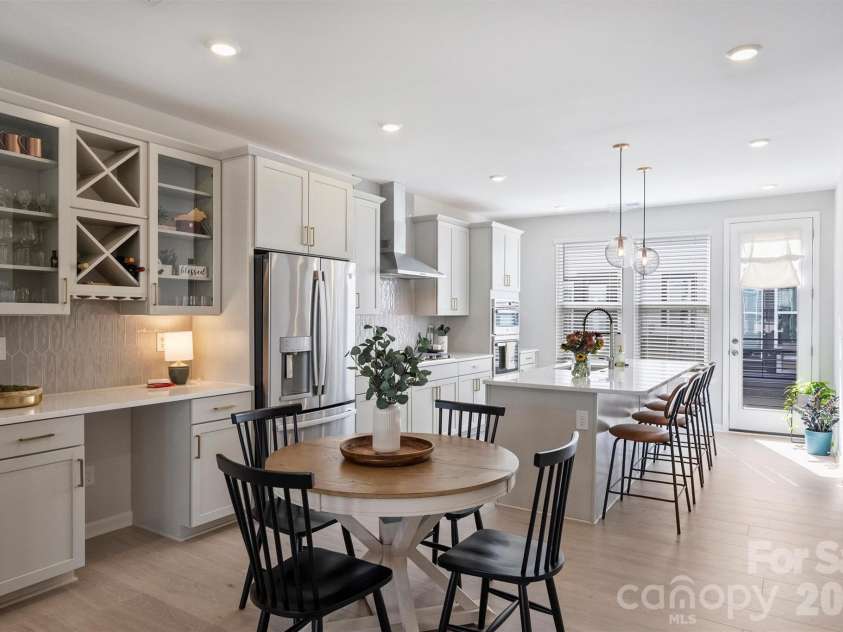 912 Mary Max Drive, Davidson, NC 28036.  MLS# CAR4386384, YatesRealty ID 19108. 