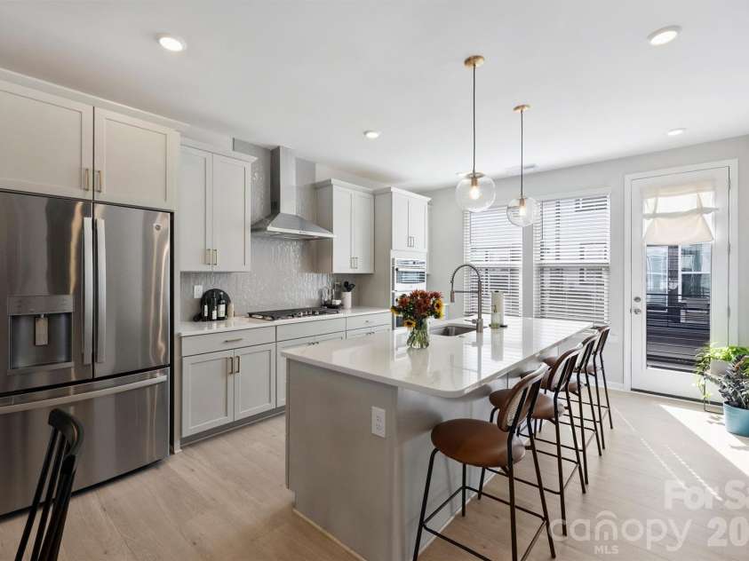 912 Mary Max Drive, Davidson, NC 28036.  MLS# CAR4386384, YatesRealty ID 19108. 