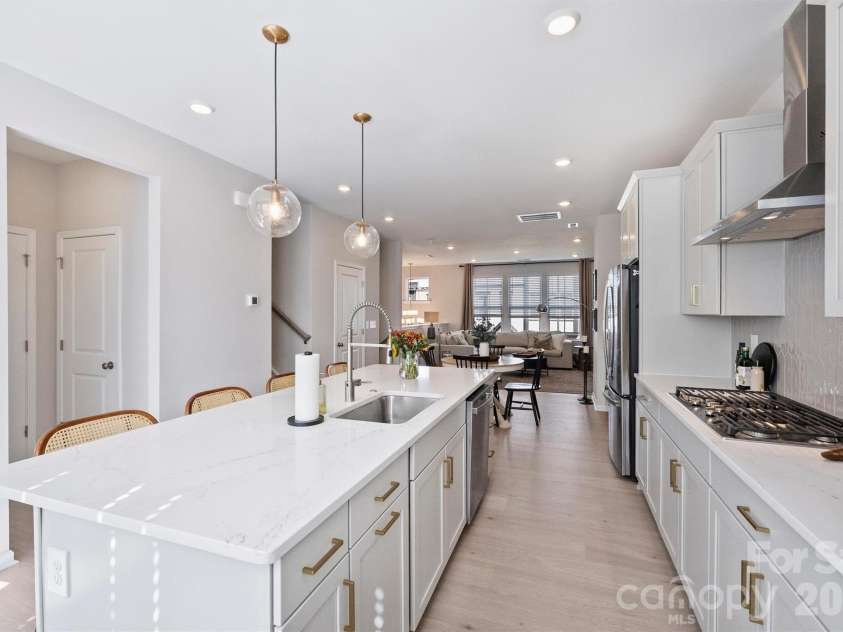 912 Mary Max Drive, Davidson, NC 28036.  MLS# CAR4386384, YatesRealty ID 19108. 