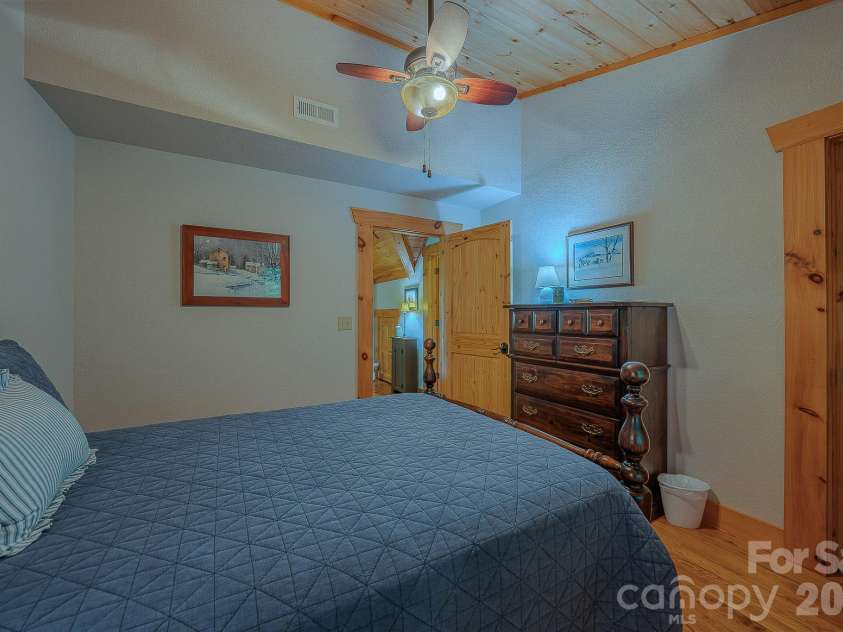 1016 Horizon Trail, Nebo, NC 28761.  MLS# CAR4398740, YatesRealty ID 1911. 2nd Guest Bedroom
