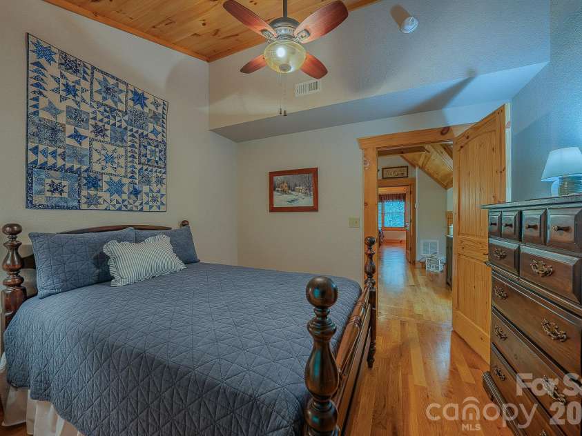 1016 Horizon Trail, Nebo, NC 28761.  MLS# CAR4398740, YatesRealty ID 1911. 2nd Guest Bedroom