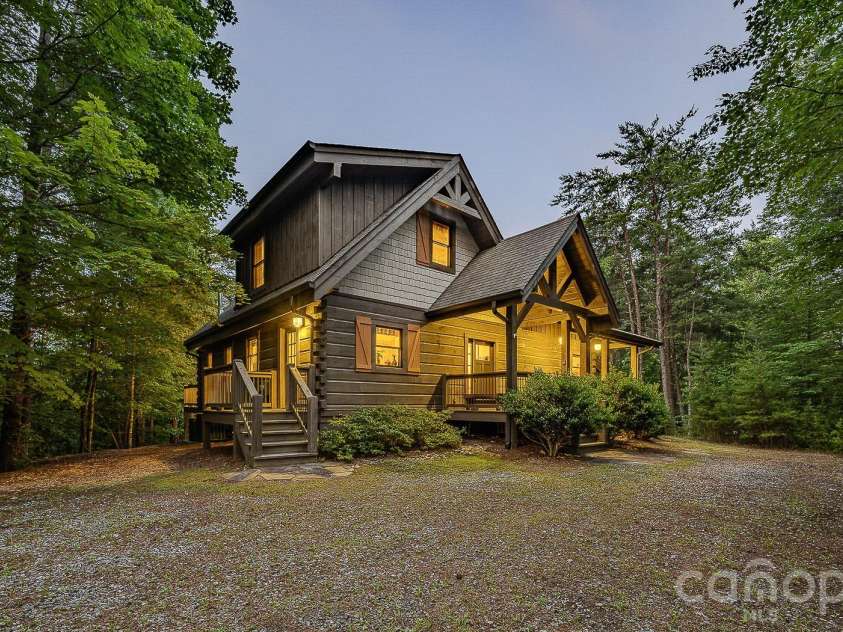 1016 Horizon Trail, Nebo, NC 28761.  MLS# CAR4398740, YatesRealty ID 1911. 