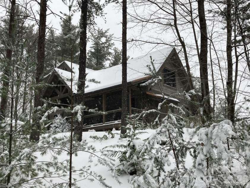 1016 Horizon Trail, Nebo, NC 28761.  MLS# CAR4398740, YatesRealty ID 1911. 