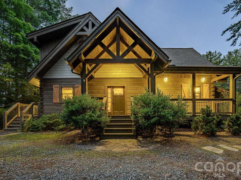 1016 Horizon Trail, Nebo, NC 28761.  MLS# CAR4398740, YatesRealty ID 1911. Front View of home
