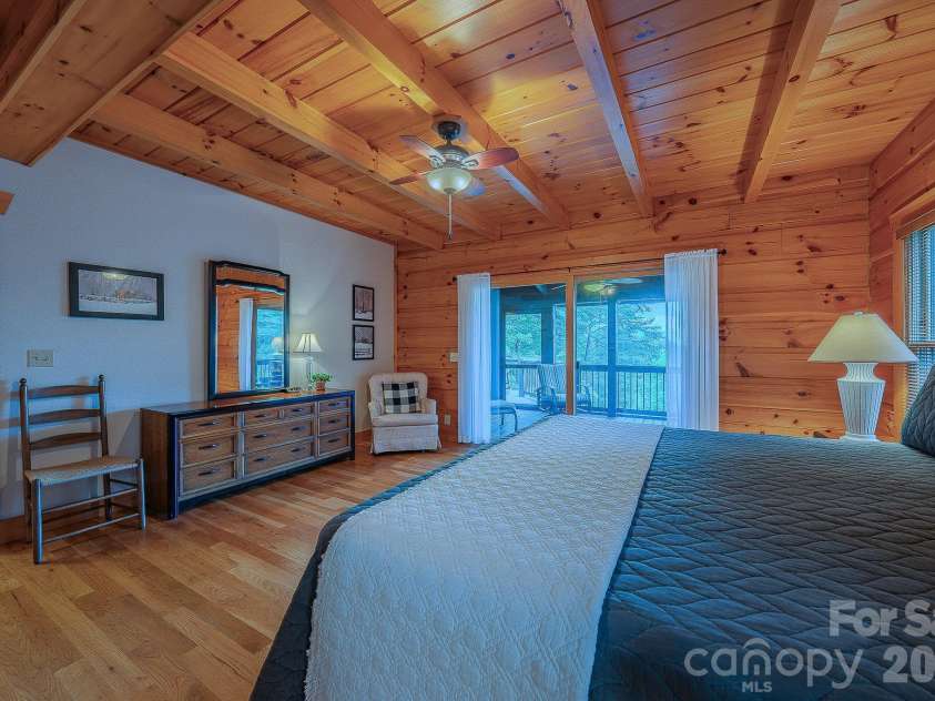 1016 Horizon Trail, Nebo, NC 28761.  MLS# CAR4398740, YatesRealty ID 1911. Large Primary Bedroom