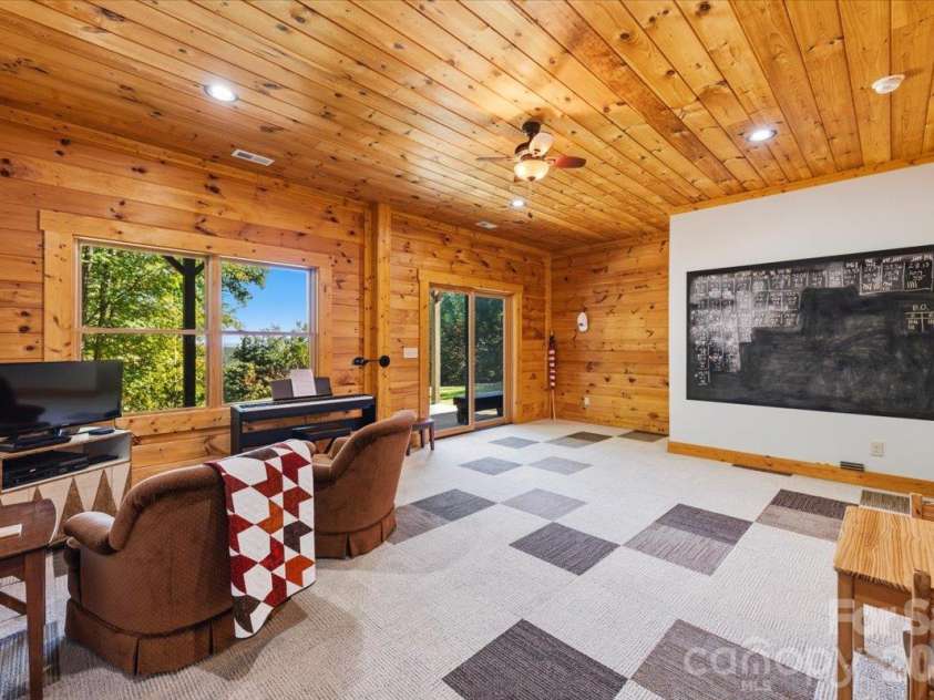1016 Horizon Trail, Nebo, NC 28761.  MLS# CAR4435934, YatesRealty ID 1911. Den Basement