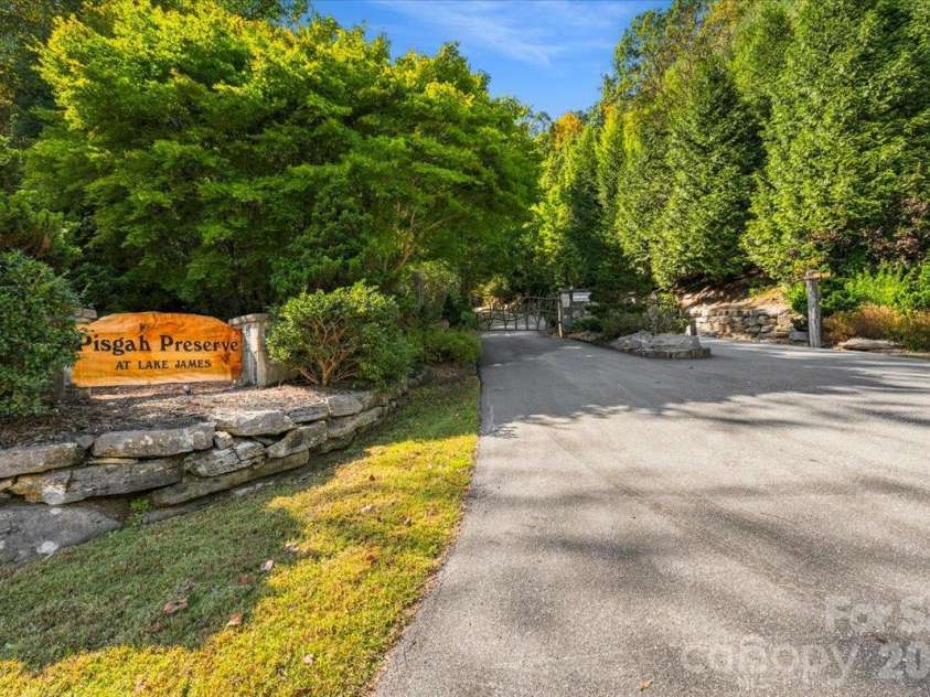 1016 Horizon Trail, Nebo, NC 28761.  MLS# CAR4435934, YatesRealty ID 1911. Entrance Gate