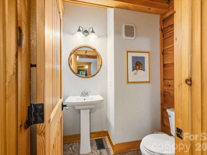 1016 Horizon Trail, Nebo, NC 28761.  MLS# CAR4435934, YatesRealty ID 1911. Half Bath Main Level