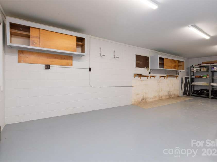 3601 Conleys Creek Road, Whittier, NC 28789.  MLS# CAR4231007, YatesRealty ID 1911. Heated Workshop