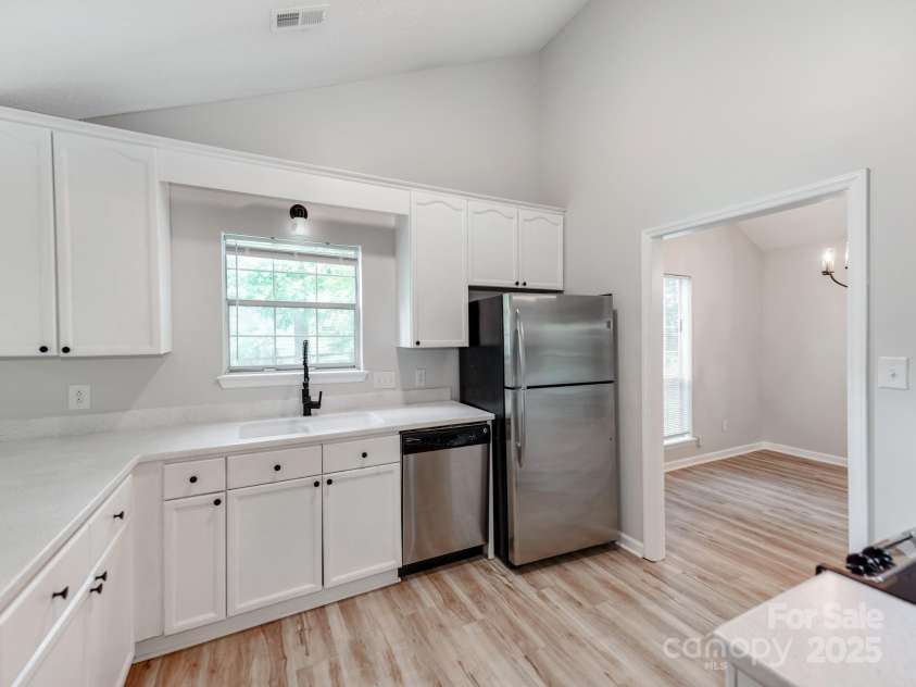 10736 Spruce Mountain Road, Charlotte, NC 28214.  MLS# CAR4263827, YatesRealty ID 19110. 