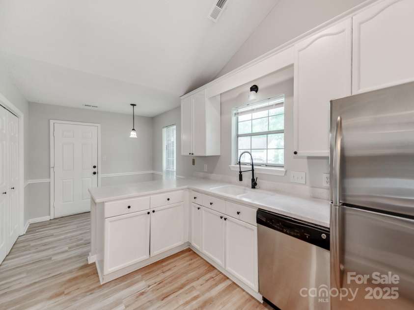 10736 Spruce Mountain Road, Charlotte, NC 28214.  MLS# CAR4263827, YatesRealty ID 19110. 