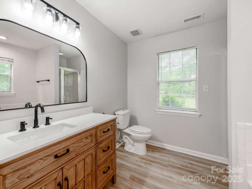 10736 Spruce Mountain Road, Charlotte, NC 28214.  MLS# CAR4263827, YatesRealty ID 19110. 