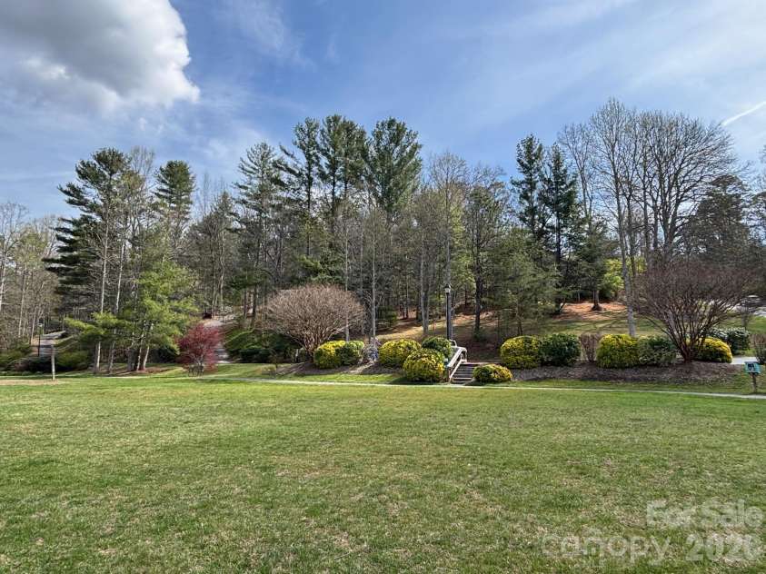 121 Churchill Downs Drive, Fairview, NC 28730.  MLS# CAR4366087, YatesRealty ID 19111. Park Located within the Community