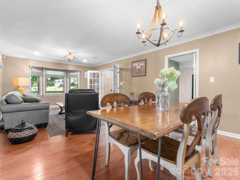 121 Churchill Downs Drive, Fairview, NC 28730.  MLS# CAR4420443, YatesRealty ID 19111. 