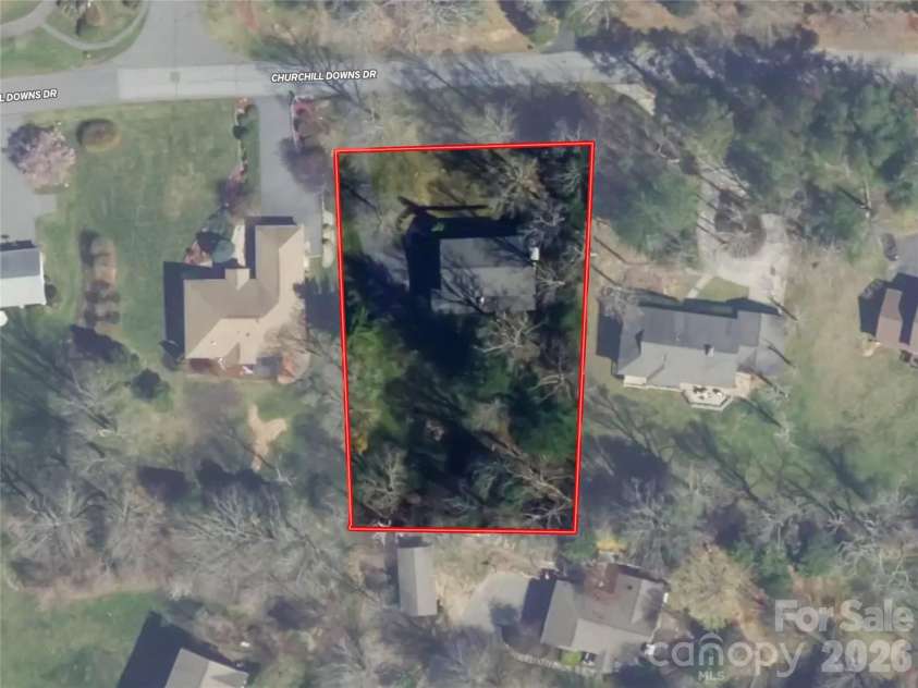 121 Churchill Downs Drive, Fairview, NC 28730.  MLS# CAR4420443, YatesRealty ID 19111. 