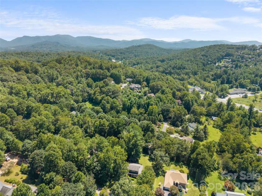 121 Churchill Downs Drive, Fairview, NC 28730.  MLS# CAR4420443, YatesRealty ID 19111. Beautiful Rolling Hills