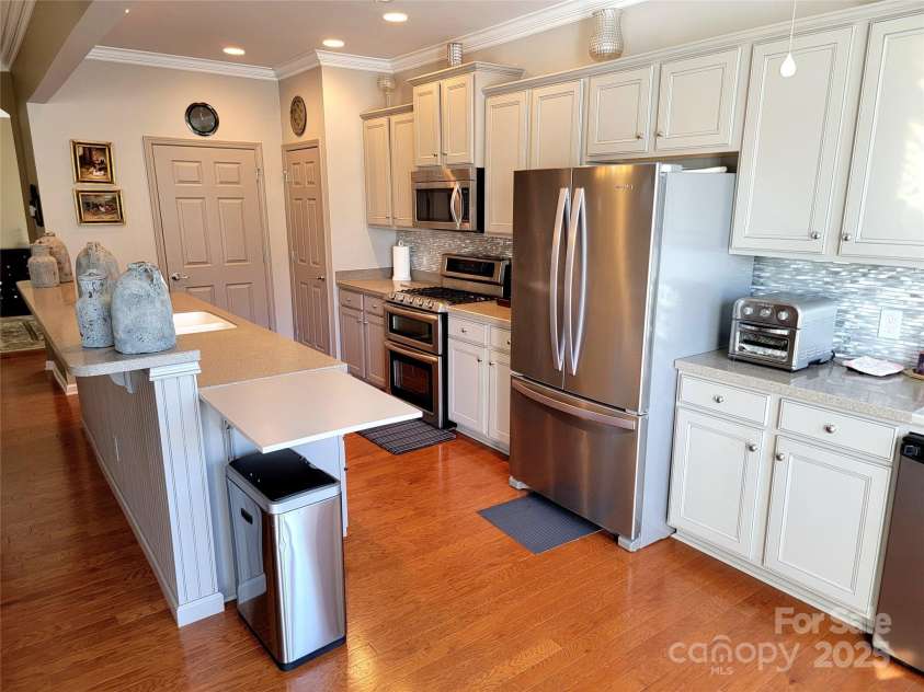 5981 Bison Court, Fort Mill, SC 29707.  MLS# CAR4209412, YatesRealty ID 19113. 