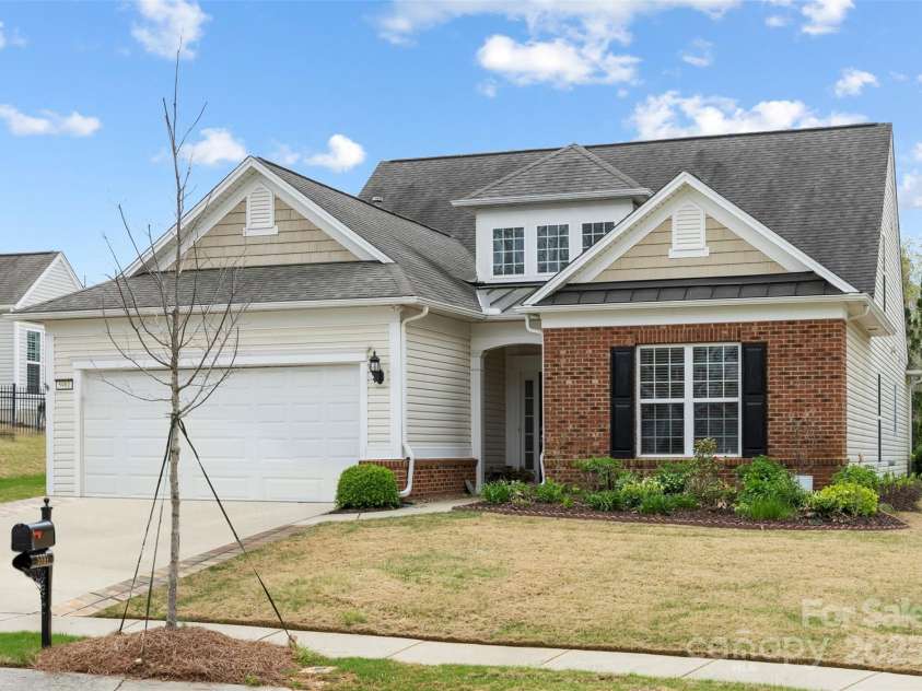 5981 Bison Court, Fort Mill, SC 29707.  MLS# CAR4209412, YatesRealty ID 19113. 