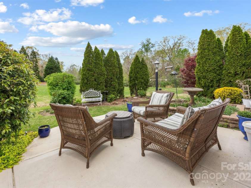 5981 Bison Court, Fort Mill, SC 29707.  MLS# CAR4209412, YatesRealty ID 19113. 