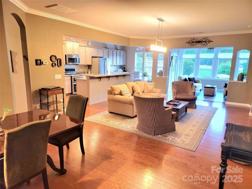5981 Bison Court, Fort Mill, SC 29707.  MLS# CAR4209412, YatesRealty ID 19113. 