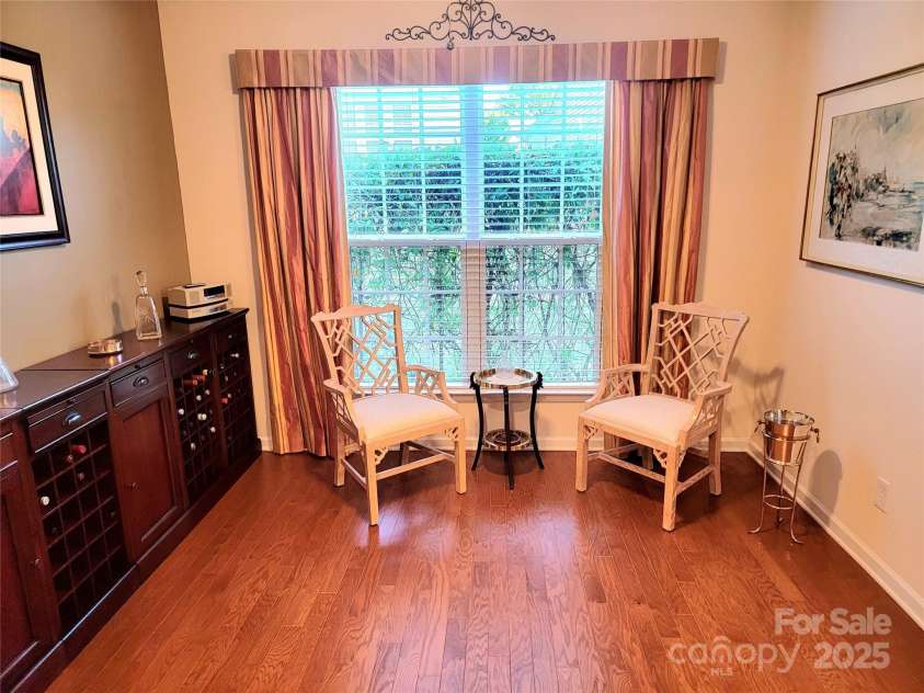 5981 Bison Court, Fort Mill, SC 29707.  MLS# CAR4209412, YatesRealty ID 19113. Butlers pantry/cocktail room