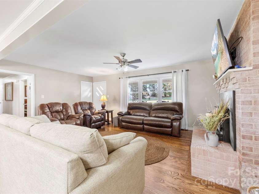 2540 Deal Road, Mooresville, NC 28115.  MLS# CAR4234978, YatesRealty ID 19114. 