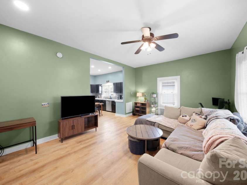 67 4th Street, Cramerton, NC 28032.  MLS# CAR4366215, YatesRealty ID 19114. 