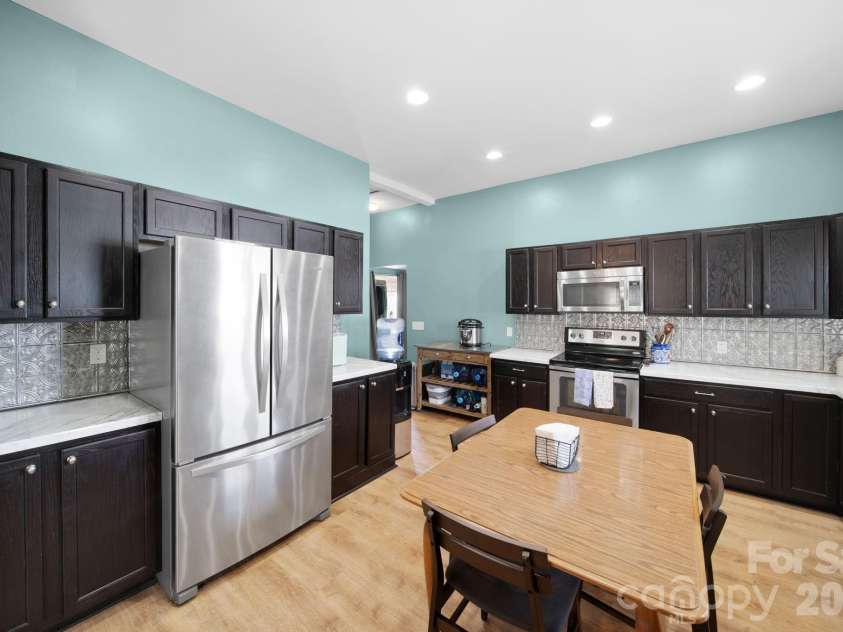 67 4th Street, Cramerton, NC 28032.  MLS# CAR4366215, YatesRealty ID 19114. 