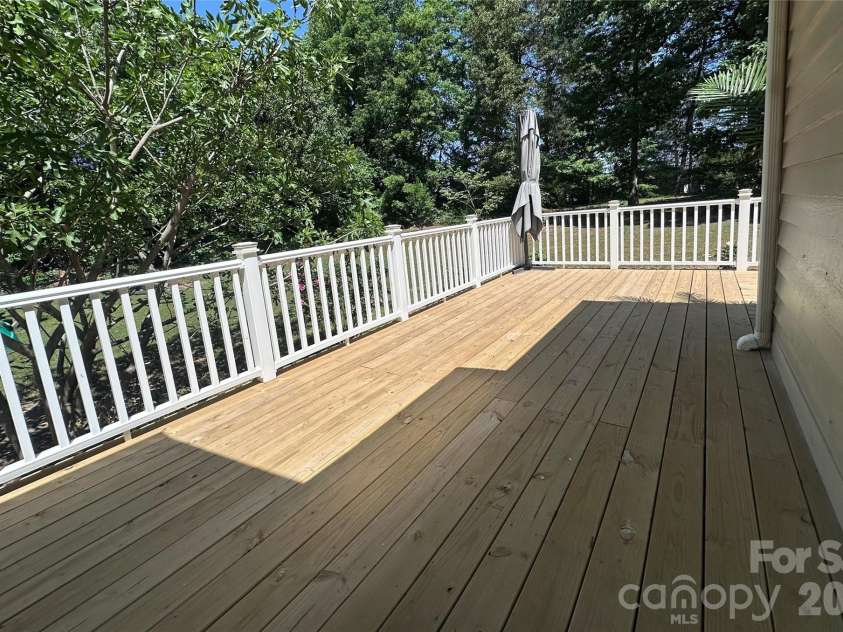 1105 Woodside Drive, Salisbury, NC 28146.  MLS# CAR4372030, YatesRealty ID 19115. 