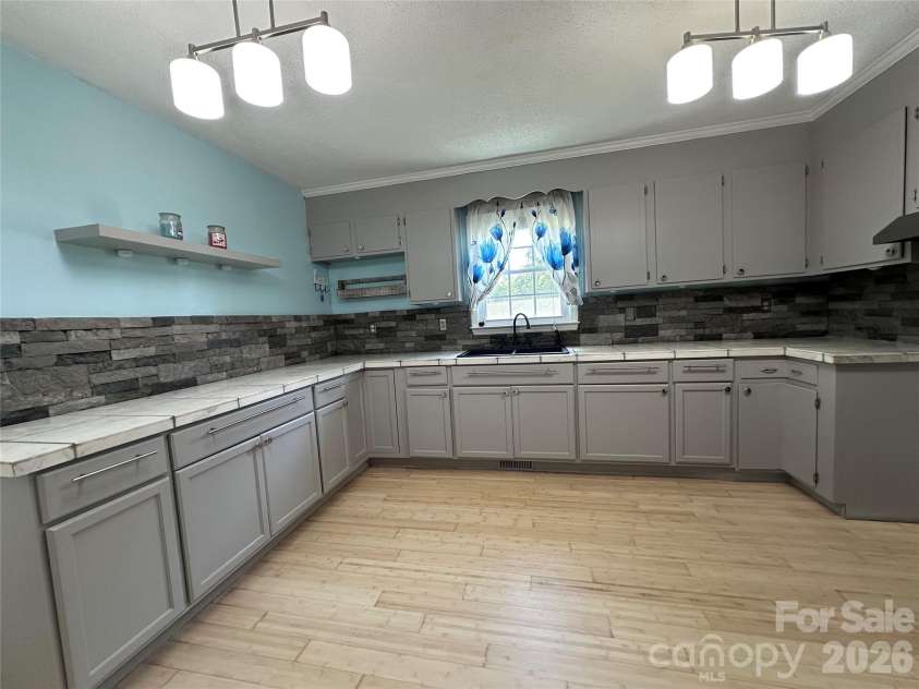 1105 Woodside Drive, Salisbury, NC 28146.  MLS# CAR4372030, YatesRealty ID 19115. 