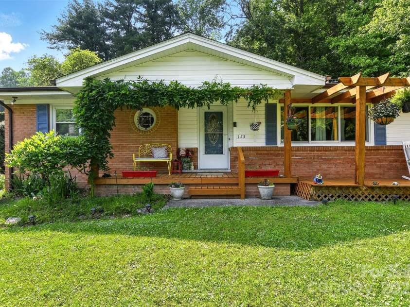 155 John Thomas Drive, Boone, NC 28607.  MLS# CAR4269752, YatesRealty ID 19115. 