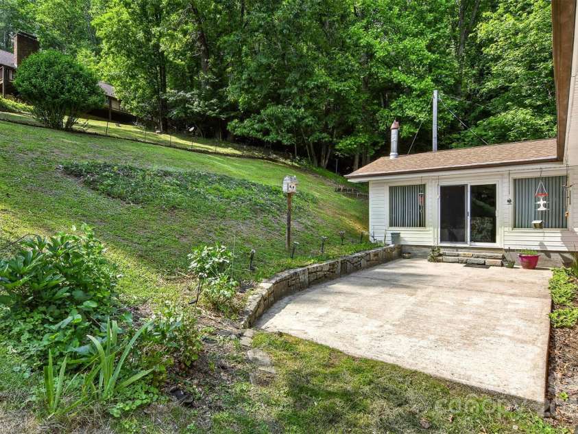 155 John Thomas Drive, Boone, NC 28607.  MLS# CAR4269752, YatesRealty ID 19115. 