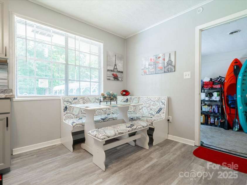 1035 Chesterfield Highway, Cheraw, SC 29520.  MLS# CAR4269779, YatesRealty ID 19116. 