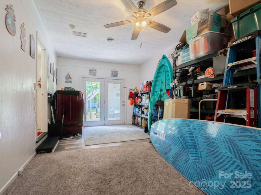 1035 Chesterfield Highway, Cheraw, SC 29520.  MLS# CAR4269779, YatesRealty ID 19116. 