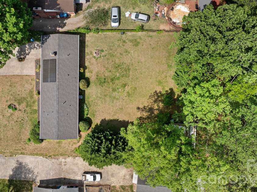 1341 26th Street, Hickory, NC 28602.  MLS# CAR4371574, YatesRealty ID 19116. 