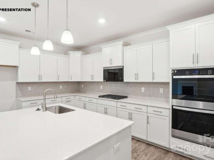 248 Miramar Drive, York, SC 29745.  MLS# CAR4270443, YatesRealty ID 19117. WORKING ISLAND