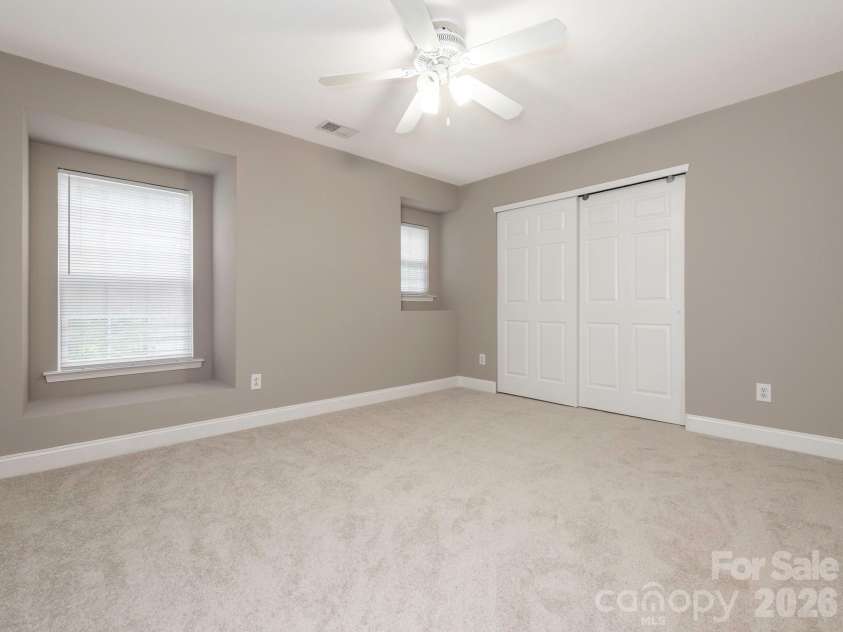 6602 Latherton Lane, Charlotte, NC 28278.  MLS# CAR4370164, YatesRealty ID 19117. 
