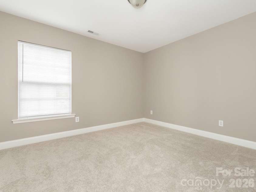 6602 Latherton Lane, Charlotte, NC 28278.  MLS# CAR4370164, YatesRealty ID 19117. 
