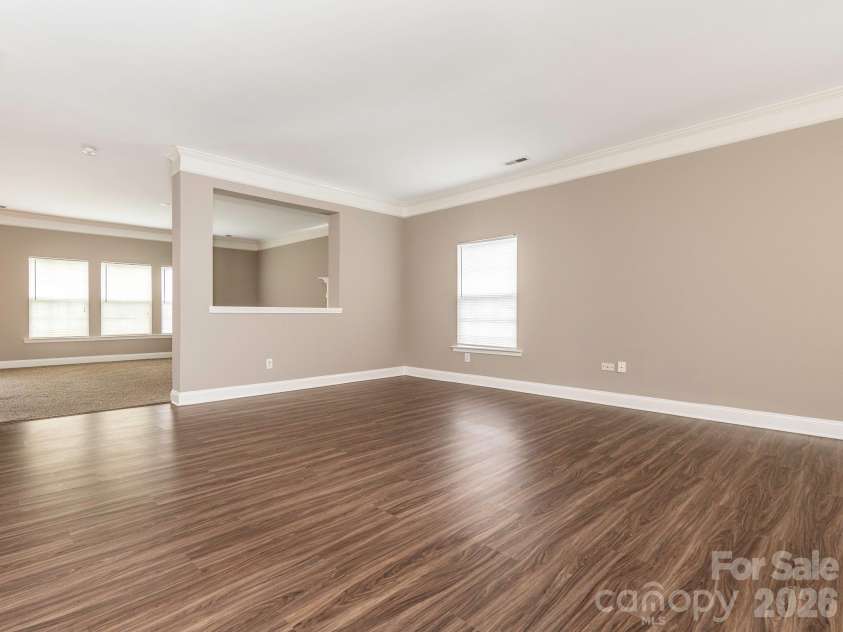 6602 Latherton Lane, Charlotte, NC 28278.  MLS# CAR4370164, YatesRealty ID 19117. 