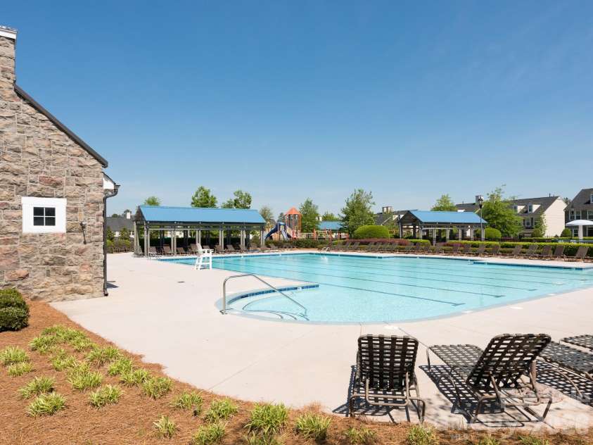 6602 Latherton Lane, Charlotte, NC 28278.  MLS# CAR4370164, YatesRealty ID 19117. 