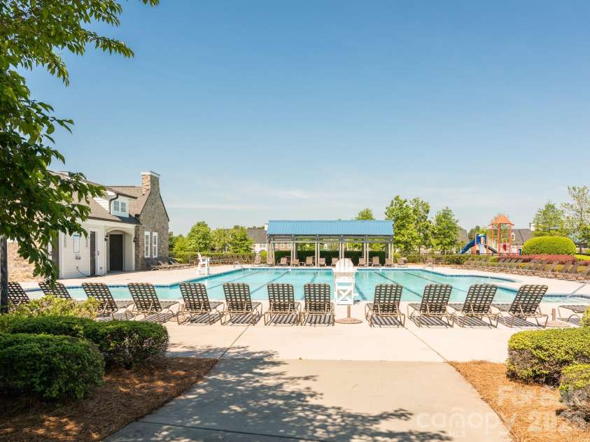 6602 Latherton Lane, Charlotte, NC 28278.  MLS# CAR4370164, YatesRealty ID 19117. 